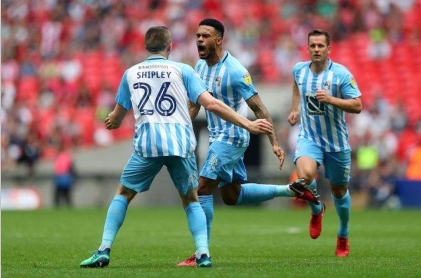 杨鸣老婆唐佳良巨富